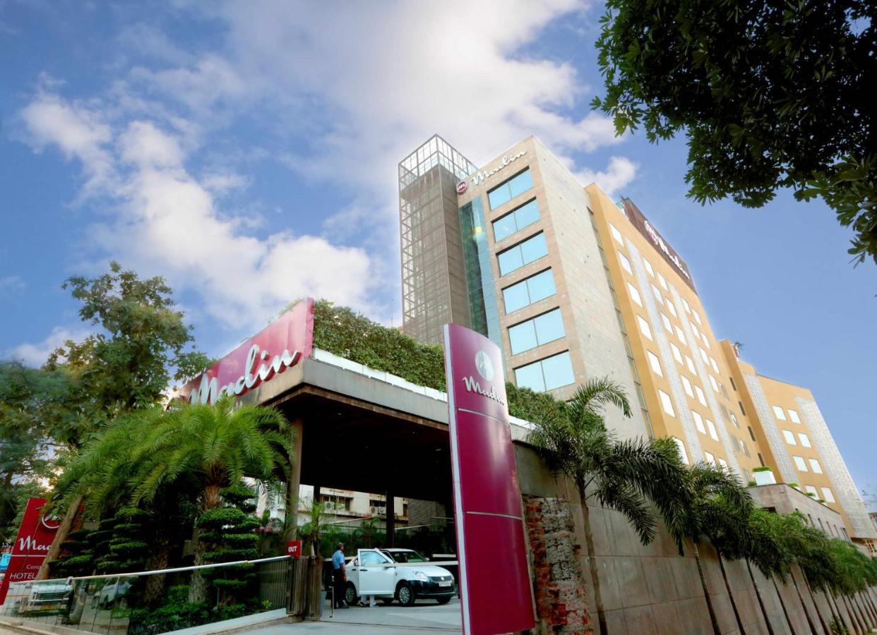 Hotel Madin Βαρανάσι Εξωτερικό φωτογραφία